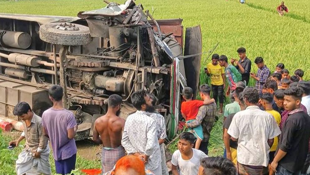 ময়মনসিংহে দুই বাসের সংঘর্ষে নিহত ২