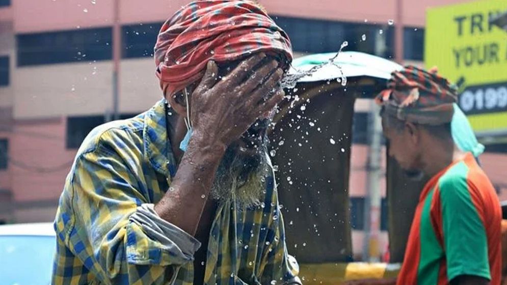 ৭ জেলায় বইছে অতি ও ১২টিতে তীব্র তাপপ্রবাহ