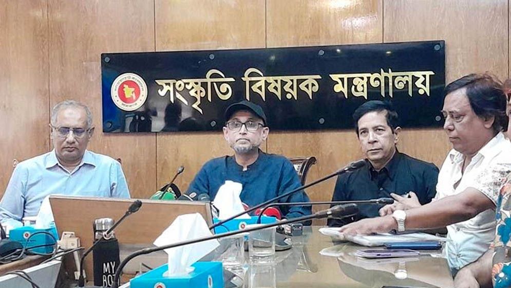 সোহরাওয়ার্দী উদ্যানেই হবে বইমেলা: উপদেষ্টা ফারুকী
